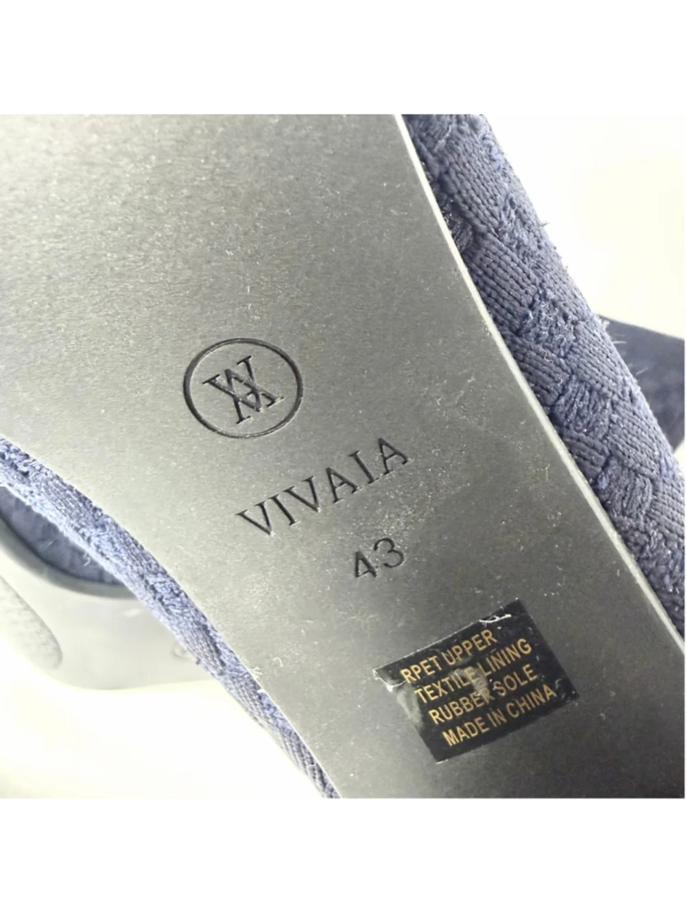 Women's Vivaia Thalita Round-Toe Water-Repellent Heeled Boots in Navy Jacquard